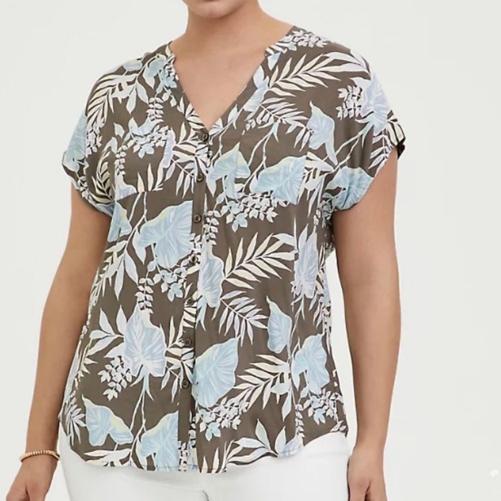 TORRID WOMEN’S DARK TAUPE & BLUE FLORAL CHALLIS DOLMAN BLOUSE SIZE 1/XL - Picture 2 of 8